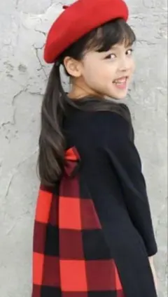 【韓国子供服Bee】130 シンプルAラインワンピース(背面切り換え)