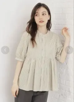 ペプラムブラウス