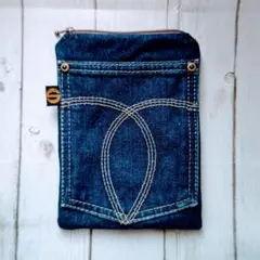 お薬手帳ファスナーポーチ　フラットポーチ　パッチワークデニム　ハンドメイド