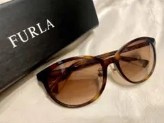 未使用品⭐︎FURLA サングラス　箱付きのサムネイル