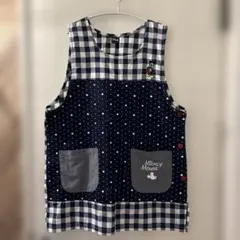 ミッキーマウス刺繍エプロン　チェック柄　未使用品　保育士　介護士