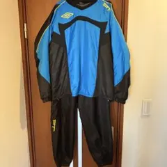 Umbro ピステ・ウィンドブレーカー L 上下セット
