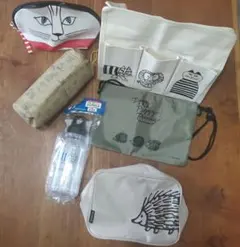 未使用！LISA LARSON ポーチ　ボトルケース　サコッシュ等　6点セット