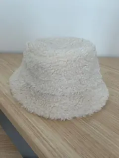 GU ボアバケットハット