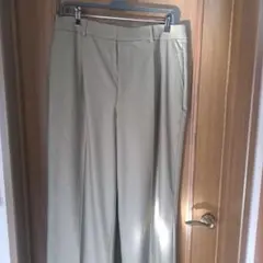 ユニクロ　タックワイドパンツ　丈長め　オリーブXXL　試着のみ