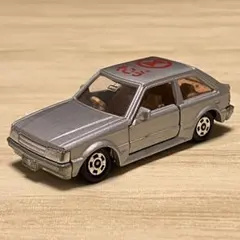 トミカ 黒箱 No 4 マツダ ファミリア 1500XG 日本製 クリアケース付