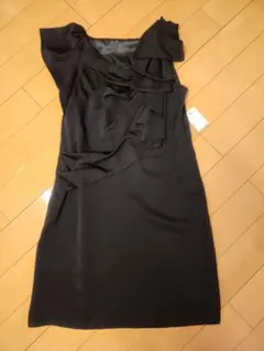 新品 美品 COMME CA ISM 黒ドレス Lサイズ　デートパーティー結婚式