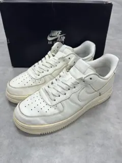 NIKE AIR FORCE 1 07 LV8 生成り スニーカー 26.5cm