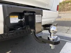 トヨタ純正トレーラーヒッチボールマウントセット(ランクル用)のサムネイル