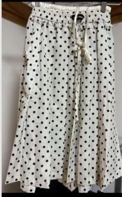 売りつくし価格:未使用に近い:miu miu ドット柄スカート
