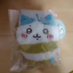 ちいかわ ぬくぬくの装いマスコット ハチワレ