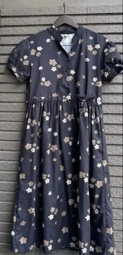 未使用に近い☺︎ロングワンピース　花柄　秋　ゆったり M