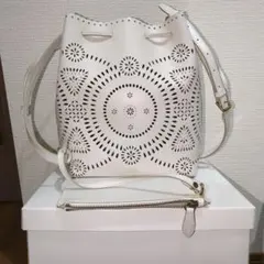 未使用品　RALPH LAUREN　巾着型ショルダーバッグホワイトのサムネイル