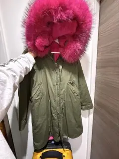オリーブ色モッズコート ピンクファー付き
