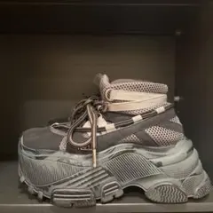 YELLO TRACKER SHORT BOOTS 厚底スニーカー - メルカリ