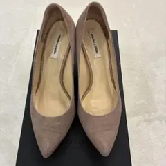 オデットテオディール　ベージュ スエードポインテッドパンプス　23.5