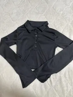 黒 クロップドポロシャツ 長袖
