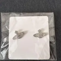 土星モチーフ シルバーピアス