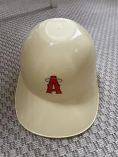 大谷選手がいた当時の ロサンゼルス・エンゼルス ヘルメット型容器