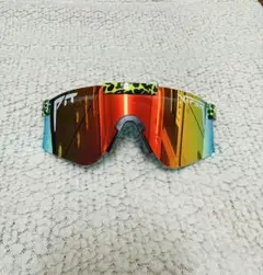 大人気 スポーツサングラス　野球　マラソン　サイクリング　アウトドア　新品のサムネイル