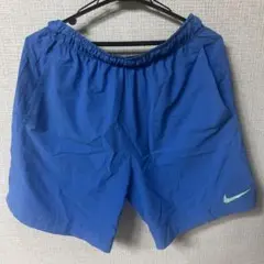 ナイキ　ドライフィット　ハーフパンツ　水色　L