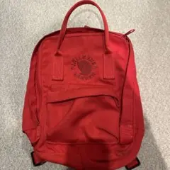 Fjällräven Kånken レッドリュック