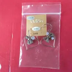 SWAROVSKI ハート型ピアス 日本製