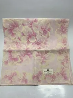 PIERRE BALMAIN ハンカチ 花柄 ピンク 未使用のサムネイル