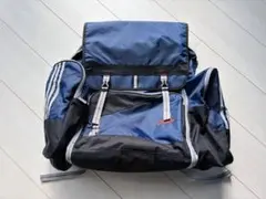 ほぼ未使用　adidas（アディダス）大容量リュック