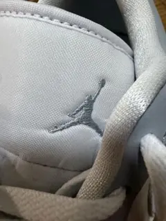 NIKE エアジョーダン1 ウルフグレー