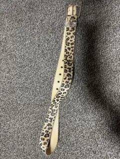 ヒョウ柄 スタッツベルトレオパード y2k