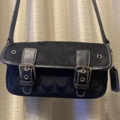 美品Coach シグネチャークロスボディショルダーバッグ