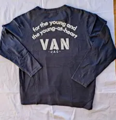 Item thumbnail for item 981b1a73-9ce2-43a8-bdc0-620027cc0be4