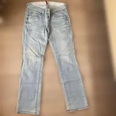 ライトブルースリムフィットデニム