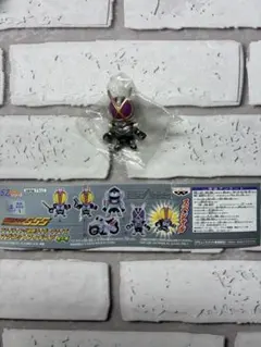 仮面ライダー555 　マグネットフィギュア　E