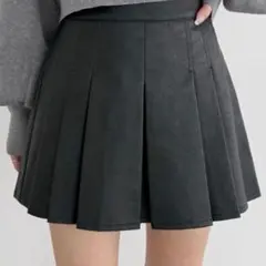 heather フェイクレザープリーツミニスカート