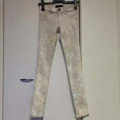 rienda ベージュ　ジーンズ　スリムパンツ　スキニー