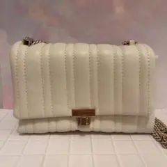 ZARA ホワイト キルティング ショルダーチェーンバッグ