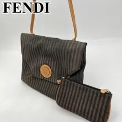 FENDI ショルダーバッグ ポシェット 斜めがけ ペカン柄 FF ポーチ付きのサムネイル