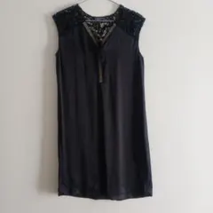美品 ヴィヴィアンタム レース切替ノースリーブワンピース 黒 チュニック ドレスのサムネイル