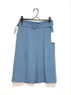 ★新品タグ付き。組曲　ベルト付きスカート