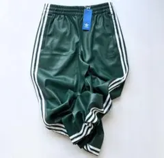 新品adidasフェイクレザートラックパンツ緑2XL皮パンアディダスオリジナルス