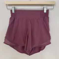 lululemon ハイライズ ショートパンツ 0のサムネイル