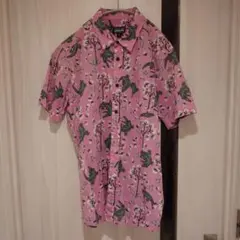 Patagonia 半袖シャツ ワニ柄 ピンク M　ゴートゥシャツのサムネイル