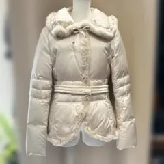 TO BE CHIC　ダウンコート　ダウンジャケット　40　ファー　アイボリーのサムネイル