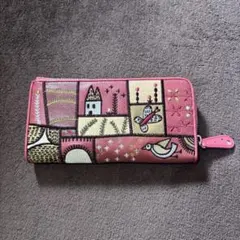 Jocomomola ホコモモラの本革ピンク長財布　刺繍絵柄　未使用品のサムネイル