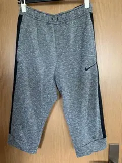 NIKE☆クロップドパンツ　Sサイズ