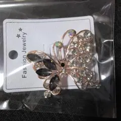 蝶デザイン ブローチ