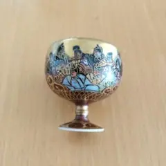 九谷焼　金色装飾 お猪口 陶器製