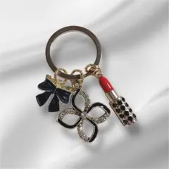 大人可愛いバッグチャーム｜リップ・リボン・フラワー 3連チャーム